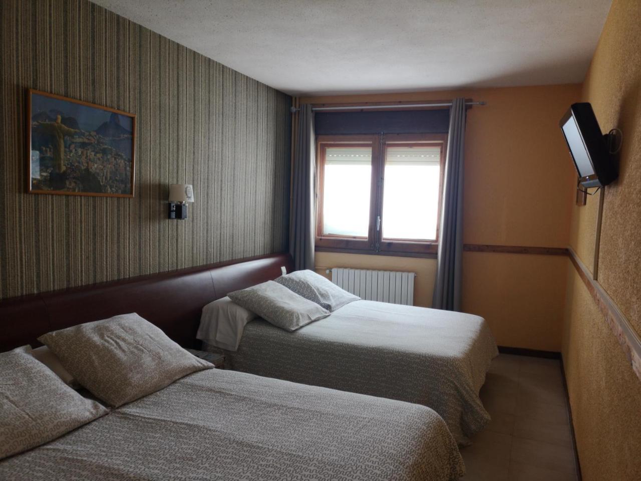 Hotel Copacabana Pas De La Casa Eksteriør bilde